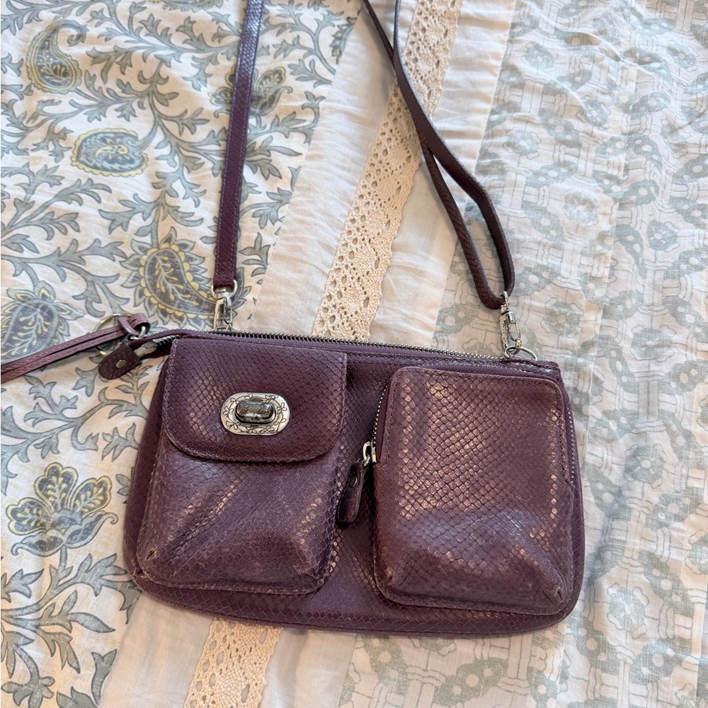Brighton diva daisy Purple Leather Crossbody with Front Pockets